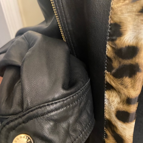 Leather moto jacket by Laundry Shelli Segal. Gold tone snaps & zippers. - Picture 6 of 7
